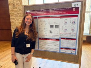 Eva Kunz of the Pierre Lab selected for CALS Undergraduate Research Award
